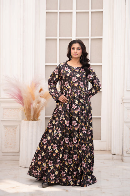 Noir Blossom – Printed 2-Piece Silk Suit
