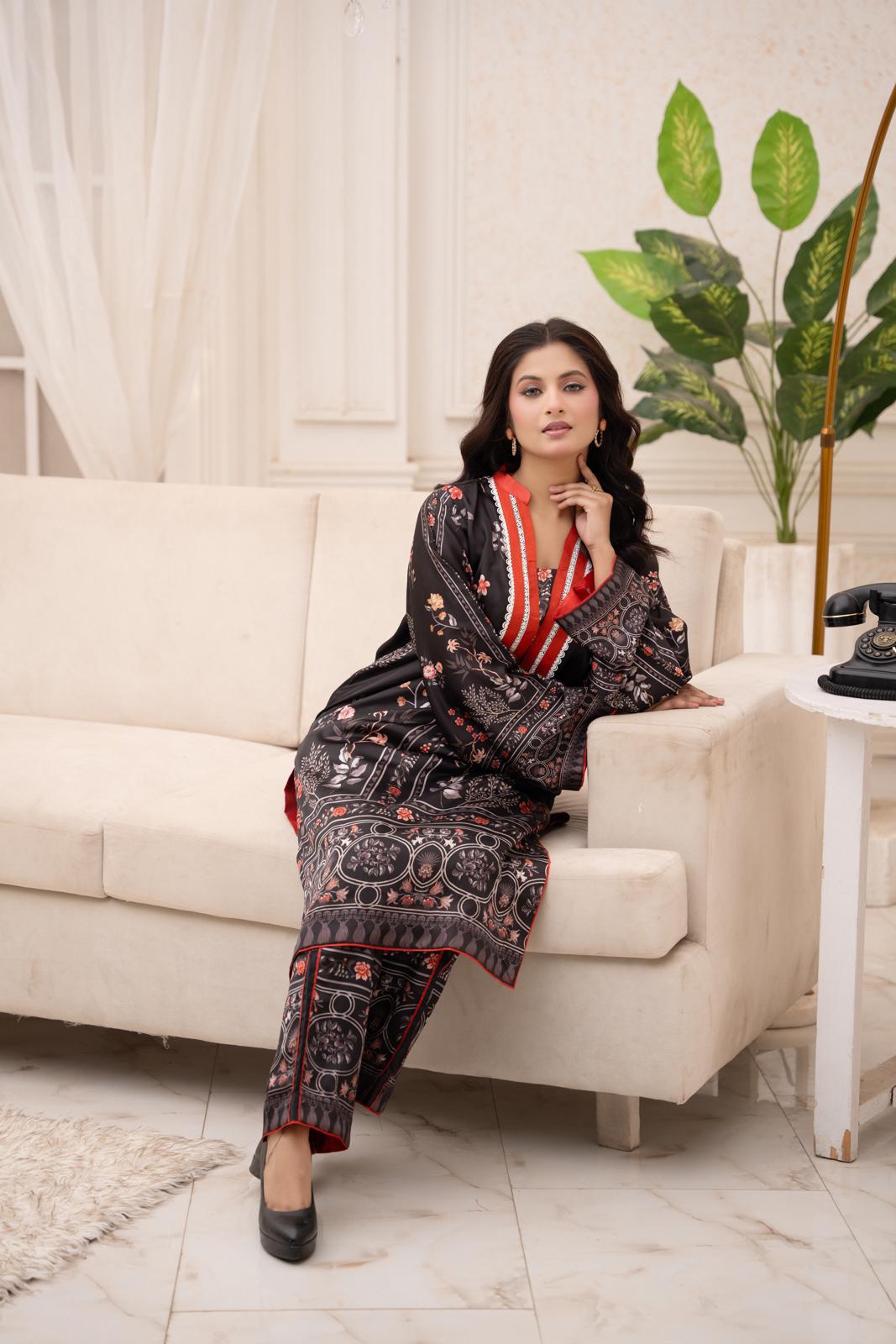 Ebony Bloom – Printed 2-Piece Silk Suit