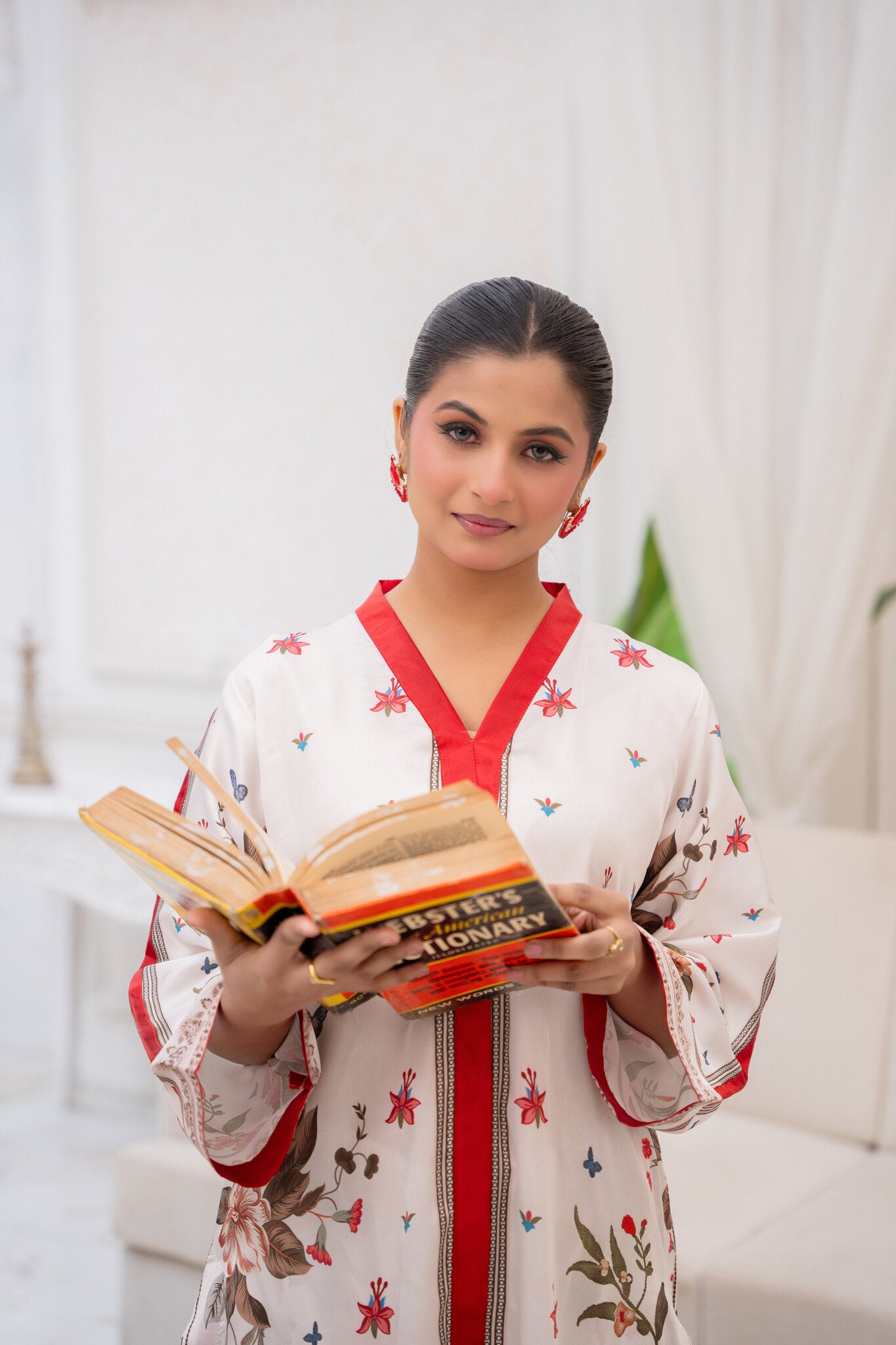 Red Garden – Printed 2-Piece Silk Suit