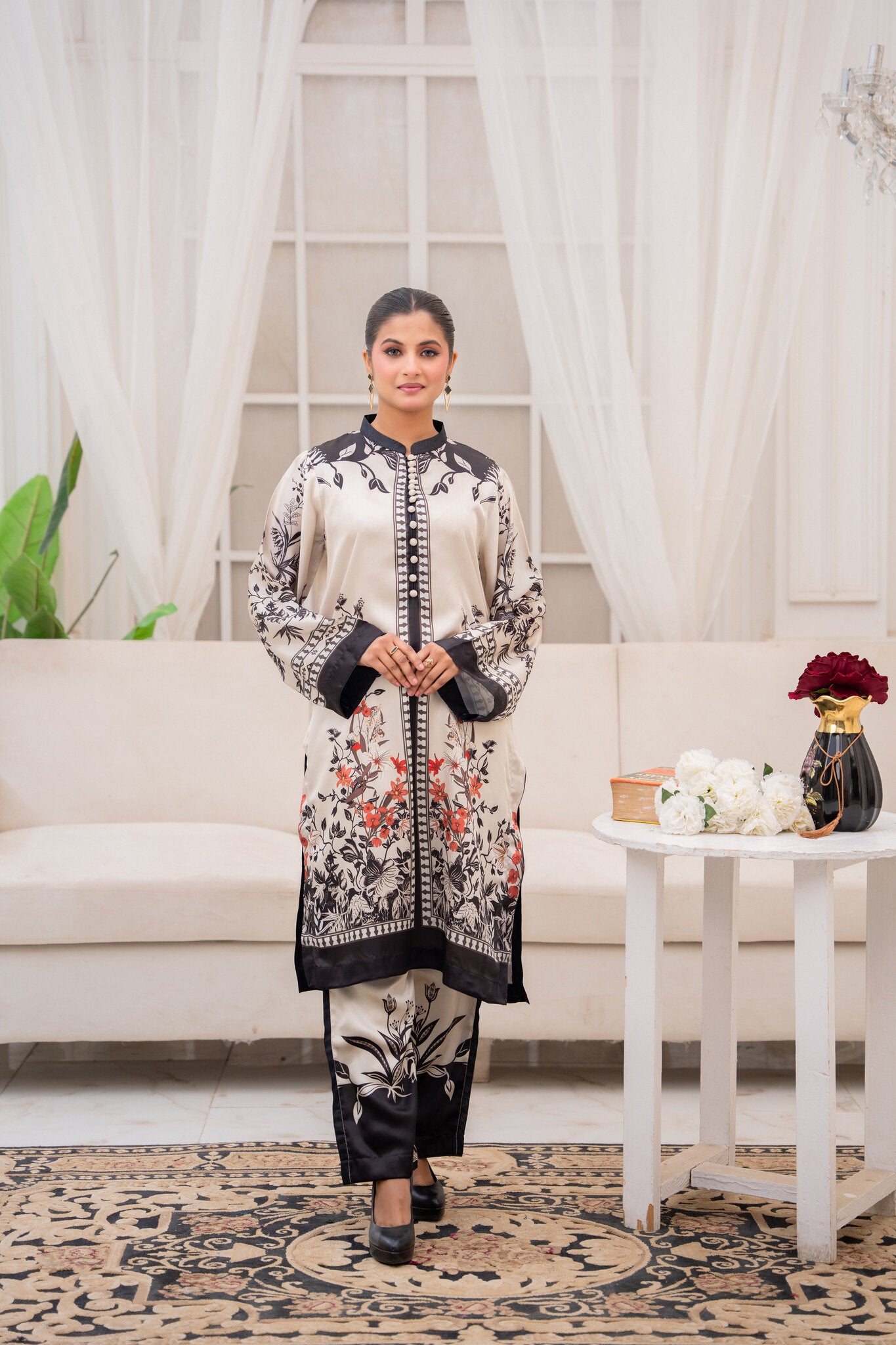 Ivory Noir – Printed 2-Piece Silk Suit